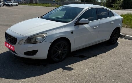 Volvo S60 III, 2012 год, 900 000 рублей, 1 фотография