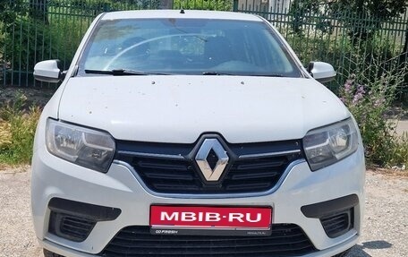 Renault Logan II, 2021 год, 985 000 рублей, 1 фотография