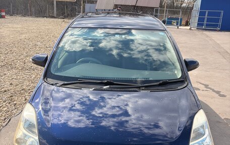 Toyota ISis I, 2013 год, 1 185 000 рублей, 4 фотография