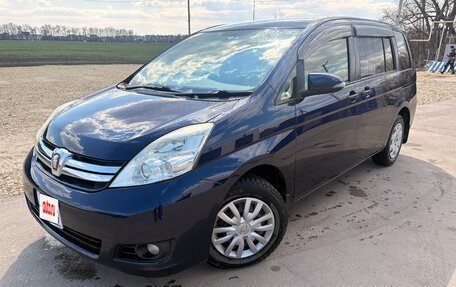 Toyota ISis I, 2013 год, 1 185 000 рублей, 8 фотография