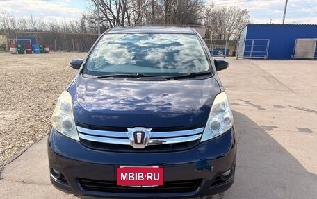 Toyota ISis I, 2013 год, 1 185 000 рублей, 5 фотография