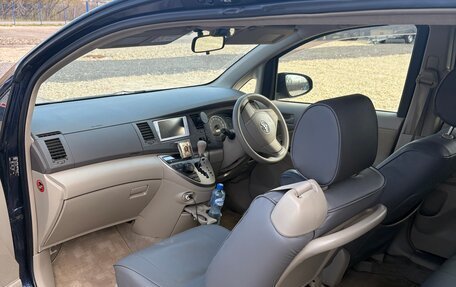 Toyota ISis I, 2013 год, 1 185 000 рублей, 11 фотография
