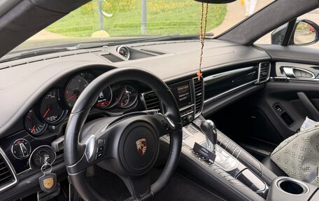 Porsche Panamera II рестайлинг, 2013 год, 3 200 000 рублей, 9 фотография