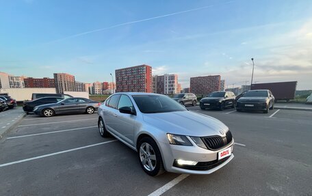 Skoda Octavia, 2019 год, 2 000 000 рублей, 4 фотография