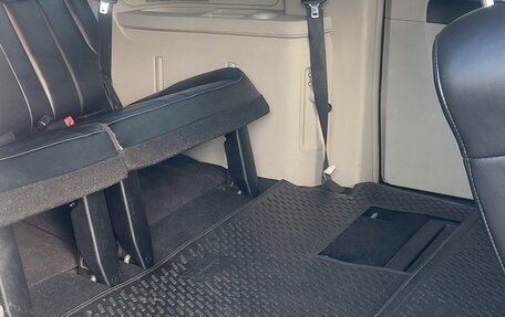 Chrysler Voyager IV, 2011 год, 1 500 000 рублей, 12 фотография