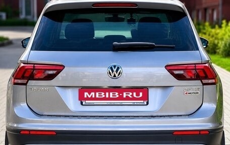 Volkswagen Tiguan II, 2017 год, 2 550 000 рублей, 3 фотография