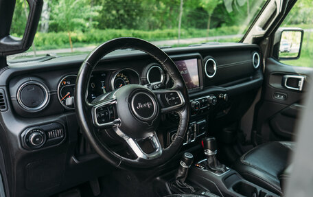 Jeep Wrangler, 2019 год, 5 250 000 рублей, 25 фотография