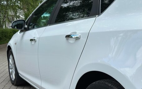 Opel Astra J, 2013 год, 710 000 рублей, 9 фотография
