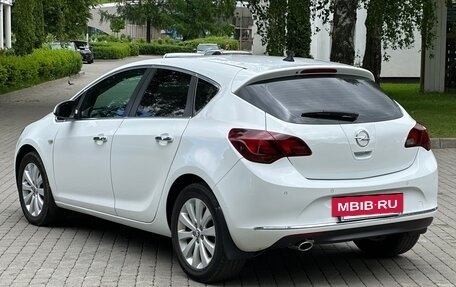 Opel Astra J, 2013 год, 710 000 рублей, 6 фотография