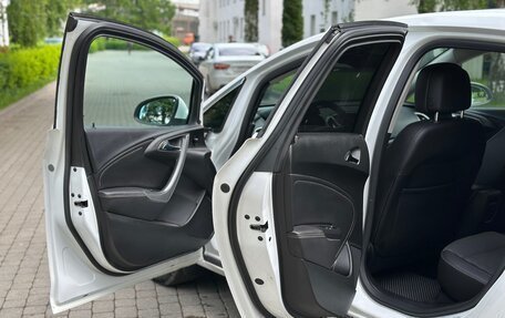 Opel Astra J, 2013 год, 710 000 рублей, 19 фотография