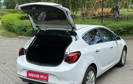 Opel Astra J, 2013 год, 710 000 рублей, 16 фотография