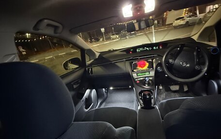 Toyota Prius, 2014 год, 1 250 000 рублей, 4 фотография