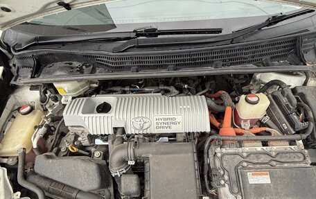 Toyota Prius, 2014 год, 1 250 000 рублей, 10 фотография