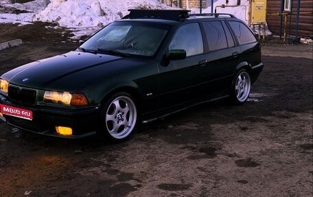 BMW 3 серия, 1998 год, 400 000 рублей, 1 фотография