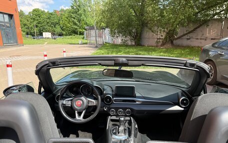 Fiat 124 Spider I, 2017 год, 2 750 000 рублей, 3 фотография