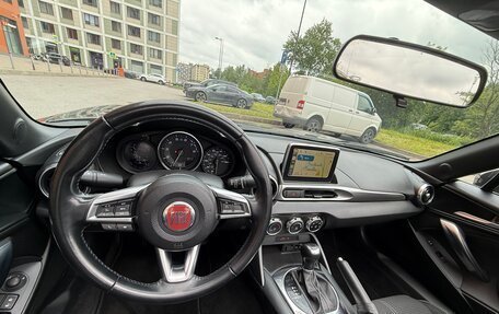 Fiat 124 Spider I, 2017 год, 2 750 000 рублей, 10 фотография