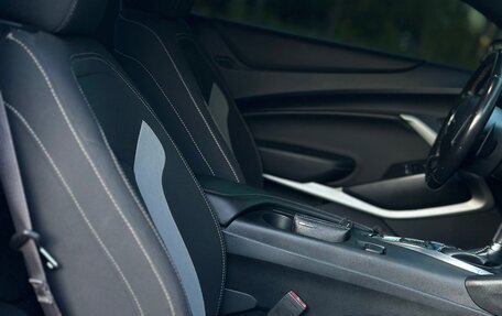 Chevrolet Camaro VI, 2016 год, 2 850 000 рублей, 30 фотография
