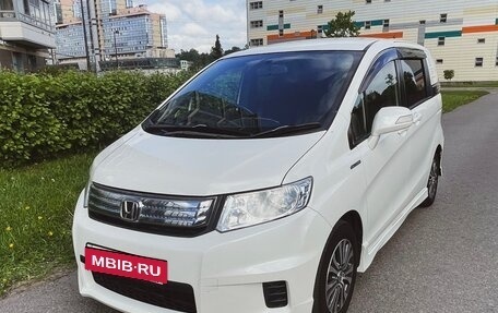 Honda Freed I, 2012 год, 1 180 000 рублей, 3 фотография