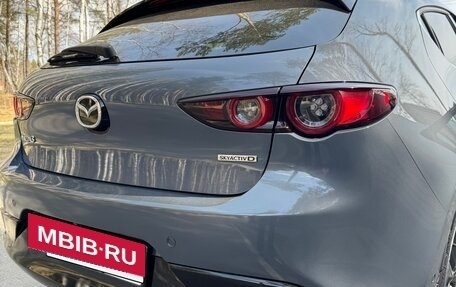Mazda 3, 2019 год, 1 650 000 рублей, 12 фотография
