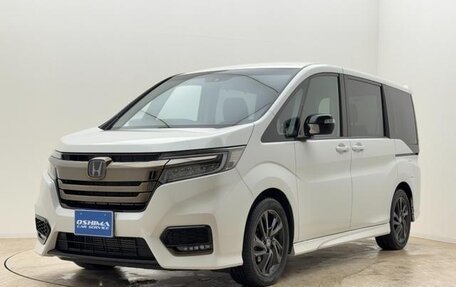 Honda Stepwgn IV, 2019 год, 2 350 000 рублей, 1 фотография