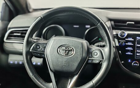 Toyota Camry, 2020 год, 3 049 000 рублей, 23 фотография