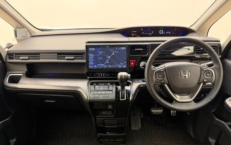 Honda Stepwgn IV, 2019 год, 2 350 000 рублей, 14 фотография