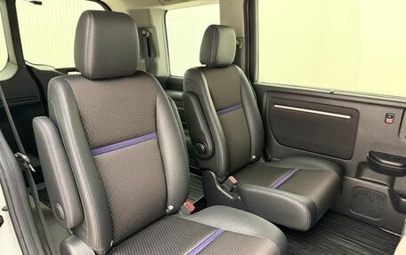 Honda Stepwgn IV, 2019 год, 2 350 000 рублей, 28 фотография