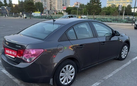 Chevrolet Cruze II, 2009 год, 550 000 рублей, 5 фотография