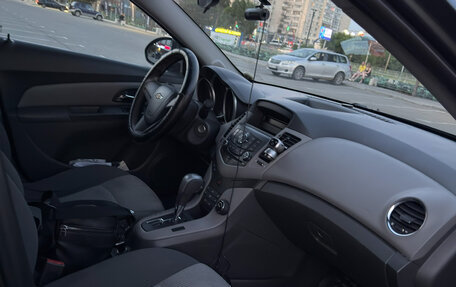 Chevrolet Cruze II, 2009 год, 550 000 рублей, 11 фотография