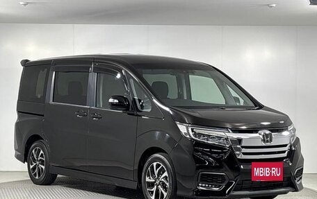 Honda Stepwgn IV, 2021 год, 2 400 000 рублей, 3 фотография