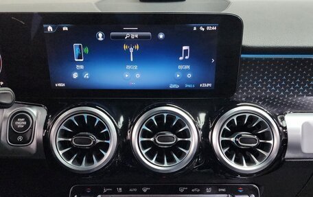Mercedes-Benz GLB, 2021 год, 2 895 000 рублей, 10 фотография