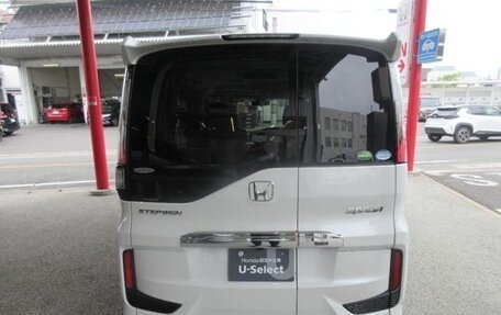 Honda Stepwgn IV, 2021 год, 2 280 000 рублей, 5 фотография