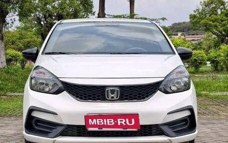 Honda Fit, 2022 год, 1 180 005 рублей, 2 фотография