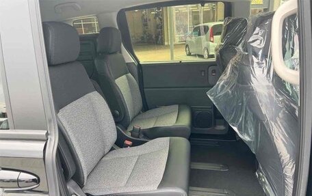 Honda Freed, 2025 год, 1 980 005 рублей, 9 фотография