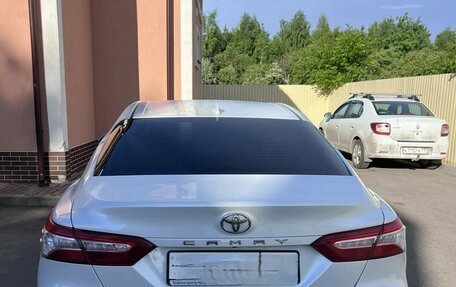 Toyota Camry, 2018 год, 2 950 000 рублей, 5 фотография