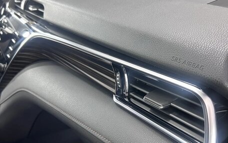 Toyota Camry, 2018 год, 2 950 000 рублей, 12 фотография