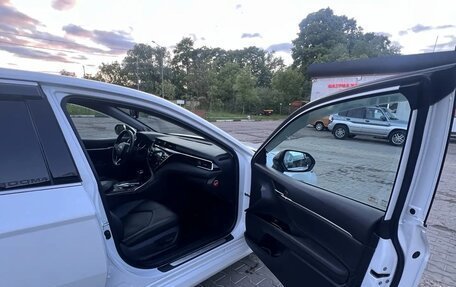 Toyota Camry, 2018 год, 2 950 000 рублей, 25 фотография