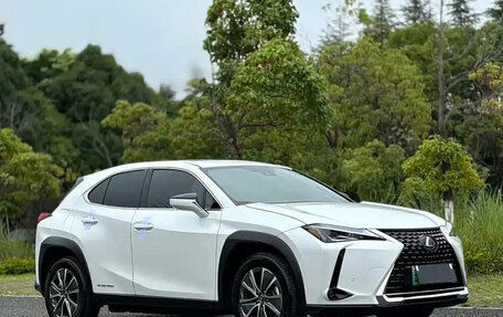 Lexus UX I, 2020 год, 1 750 000 рублей, 3 фотография