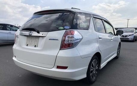 Honda Fit Shuttle I рестайлинг, 2013 год, 800 000 рублей, 3 фотография