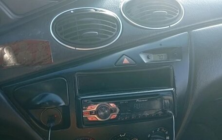 Ford Focus IV, 2001 год, 230 000 рублей, 9 фотография