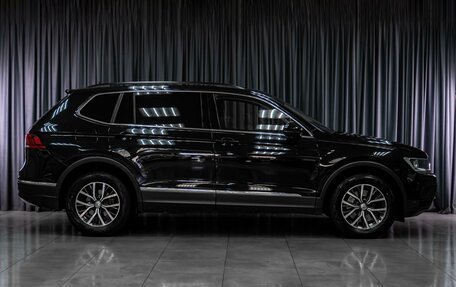 Volkswagen Tiguan II, 2020 год, 2 519 000 рублей, 5 фотография