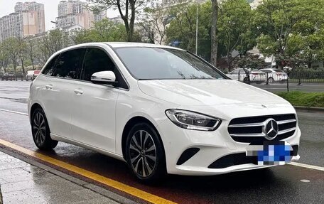 Mercedes-Benz B-Класс, 2022 год, 1 730 005 рублей, 2 фотография