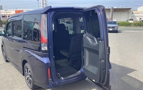 Honda Stepwgn IV, 2018 год, 2 100 000 рублей, 8 фотография