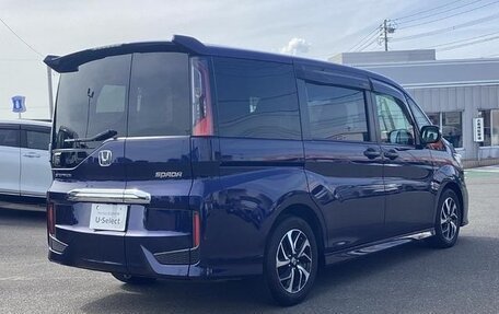 Honda Stepwgn IV, 2018 год, 2 100 000 рублей, 6 фотография
