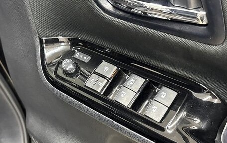 Toyota Voxy III, 2019 год, 2 100 000 рублей, 18 фотография