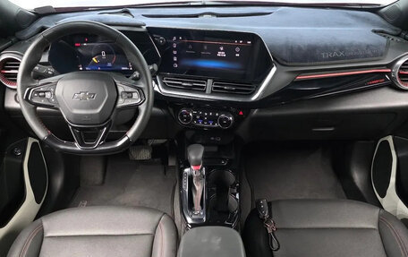 Chevrolet Trax, 2024 год, 1 643 000 рублей, 6 фотография
