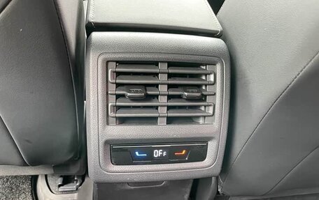 Volkswagen Golf VIII, 2023 год, 1 460 000 рублей, 18 фотография