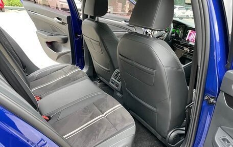 Volkswagen Golf VIII, 2023 год, 1 460 000 рублей, 16 фотография