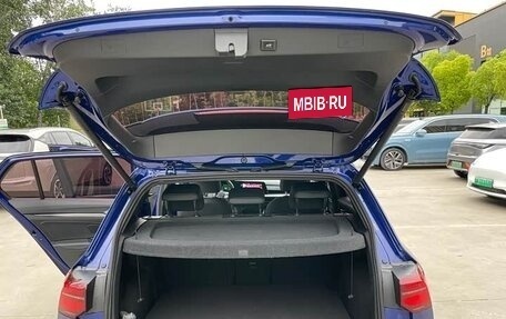 Volkswagen Golf VIII, 2023 год, 1 460 000 рублей, 19 фотография