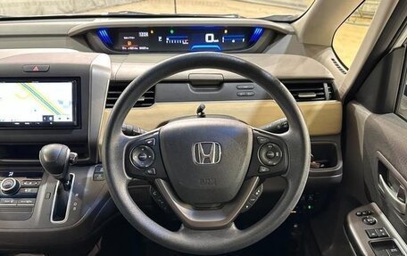 Honda Freed II, 2022 год, 1 320 002 рублей, 5 фотография